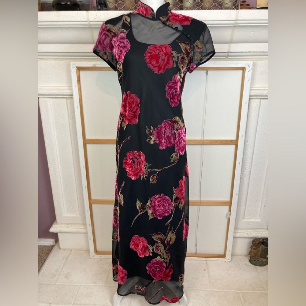 90s Asian Inspired Velvet Floral on Sheer w/solid Black under dress Maxi evening